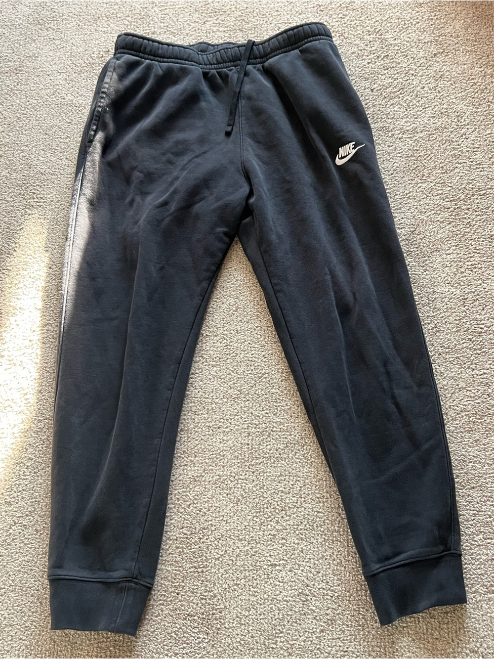 Nike Men’s Black Fleece Jogger Pants -Meduim